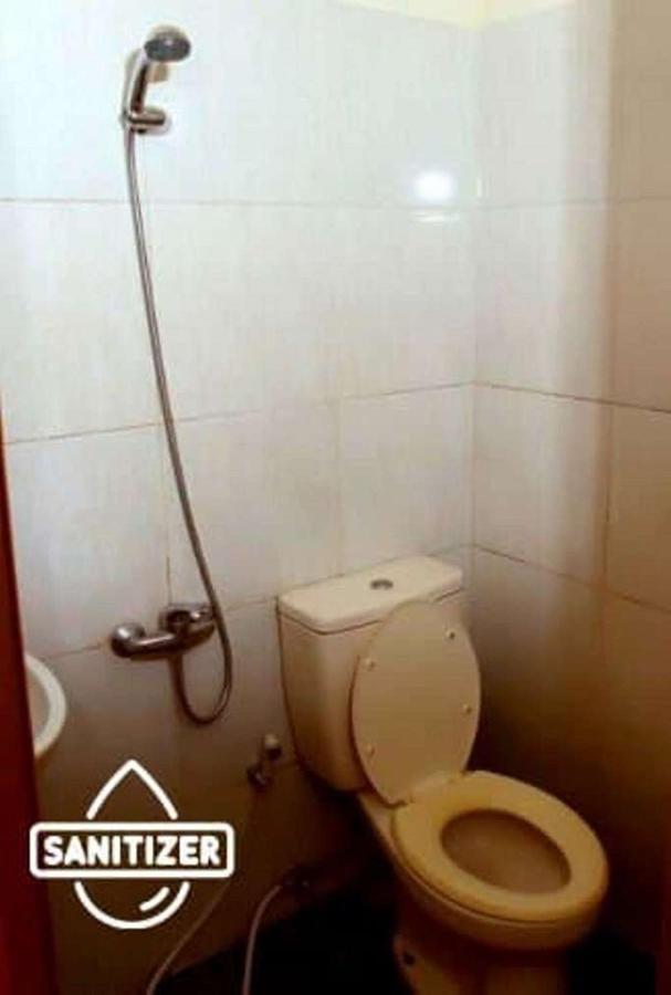 Unique Guesthouse Бандунг Екстер'єр фото