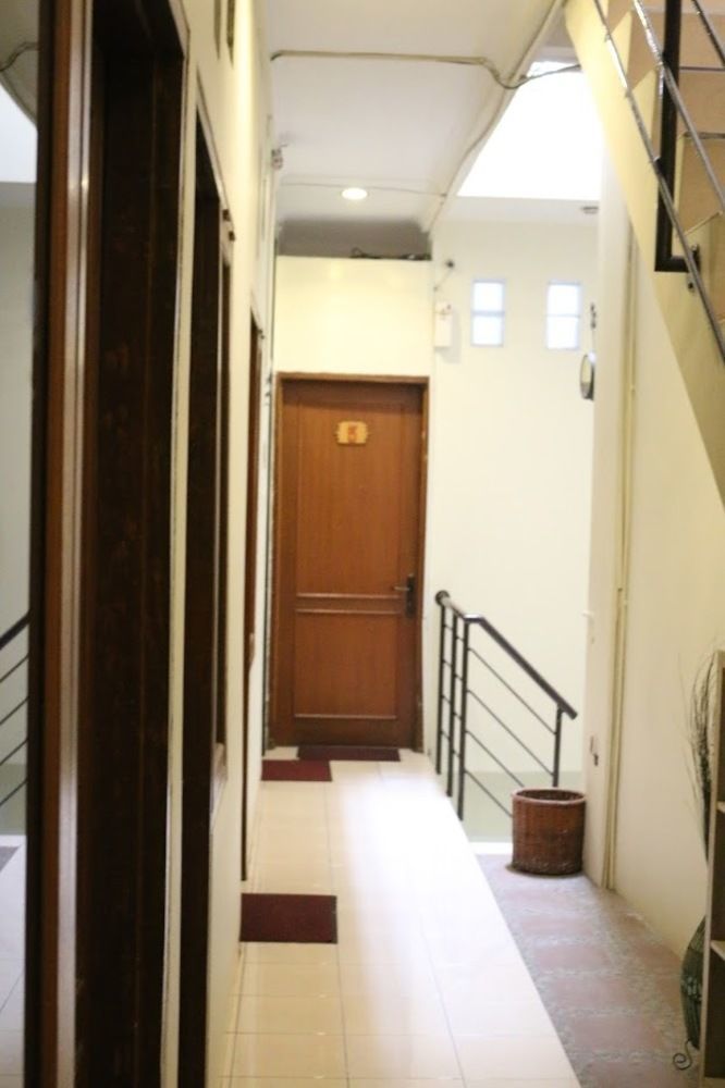 Unique Guesthouse Бандунг Екстер'єр фото